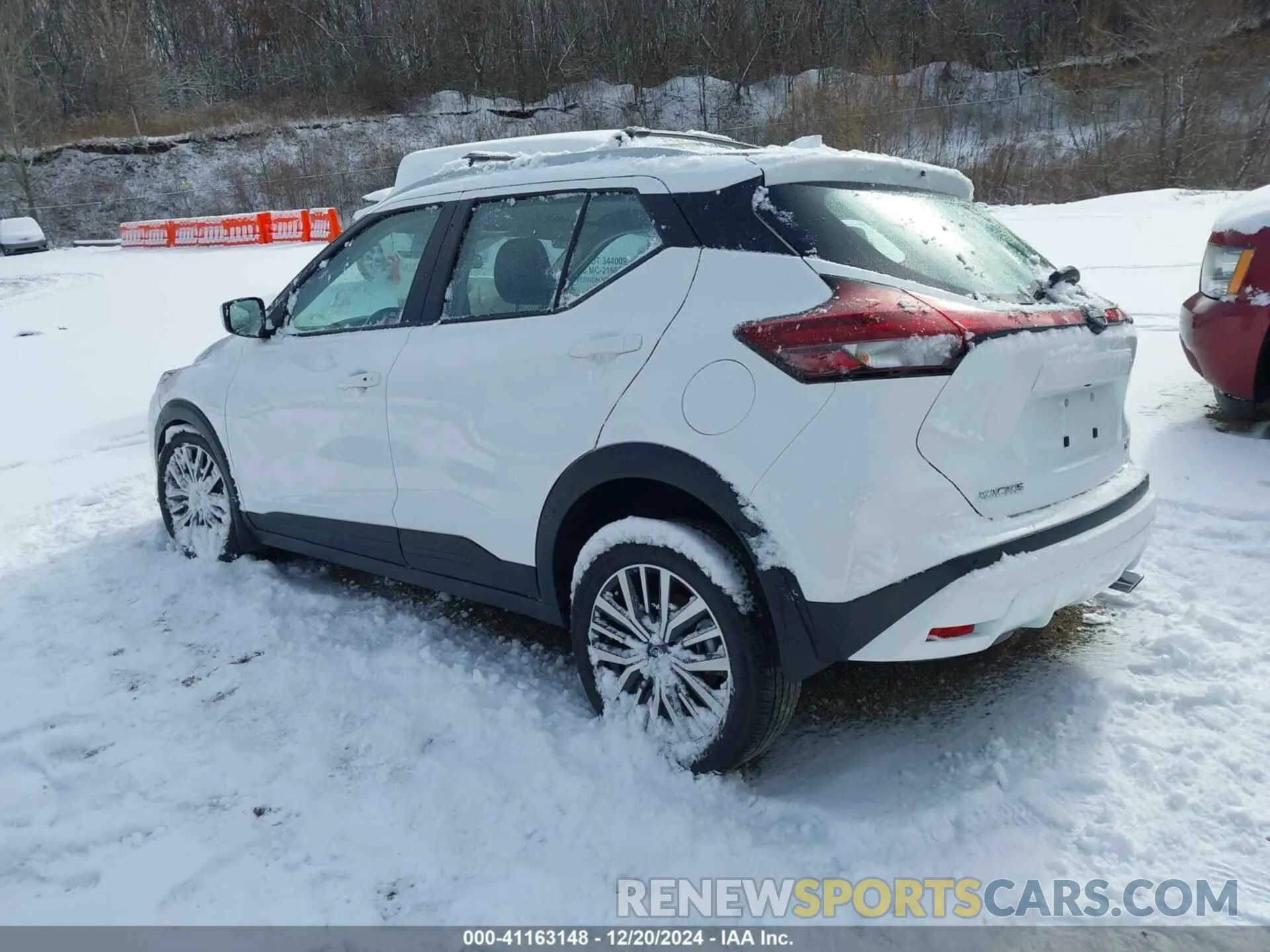 3 Photograph of a damaged car 3N1CP5CV9RL520696 NISSAN KICKS 2024