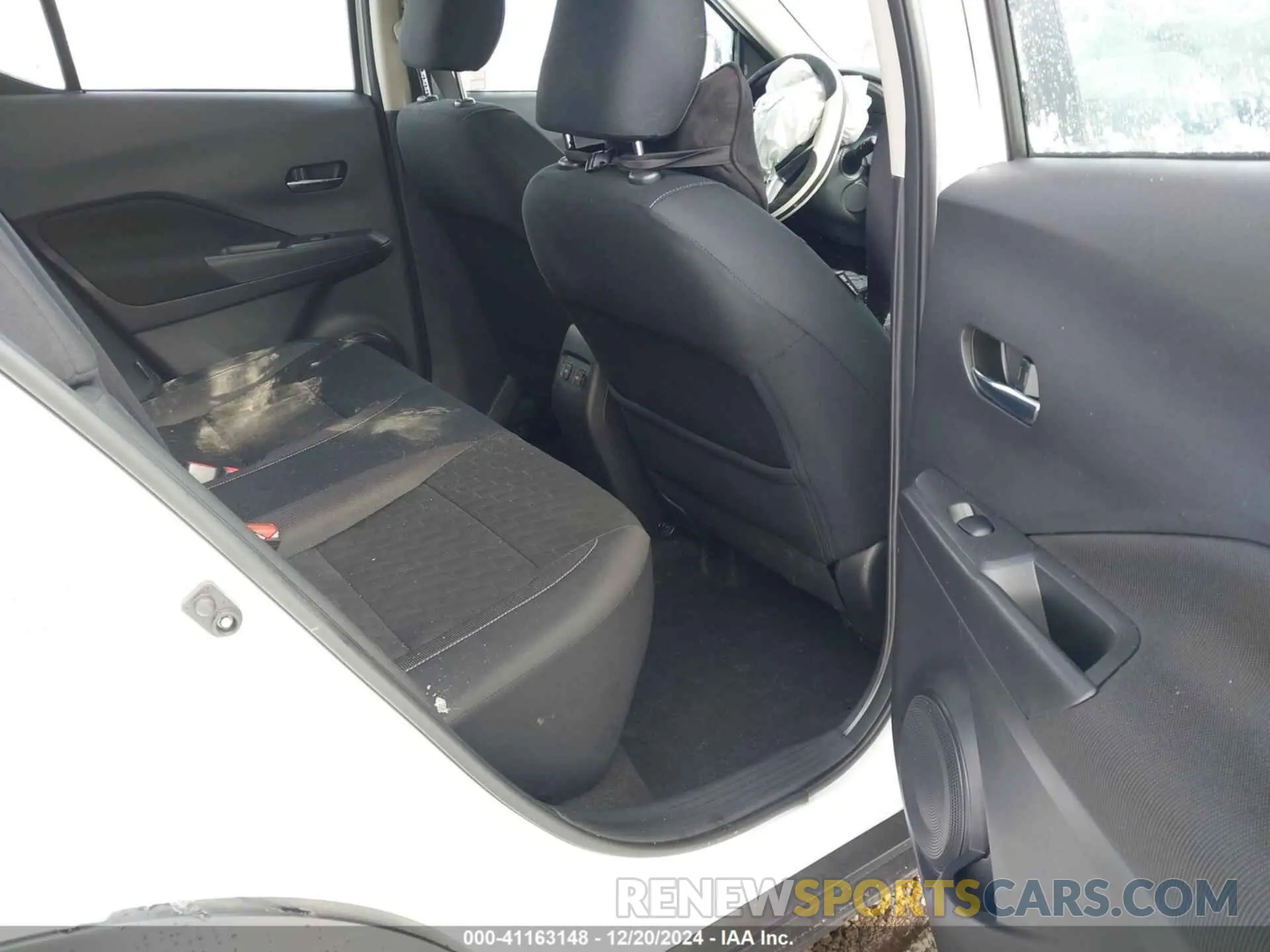 8 Photograph of a damaged car 3N1CP5CV9RL520696 NISSAN KICKS 2024