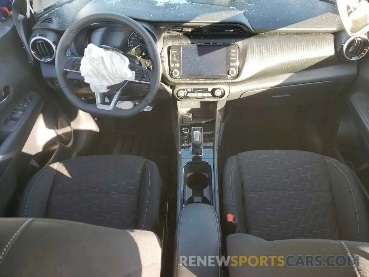 8 Photograph of a damaged car 3N1CP5CV9RL549258 NISSAN KICKS 2024