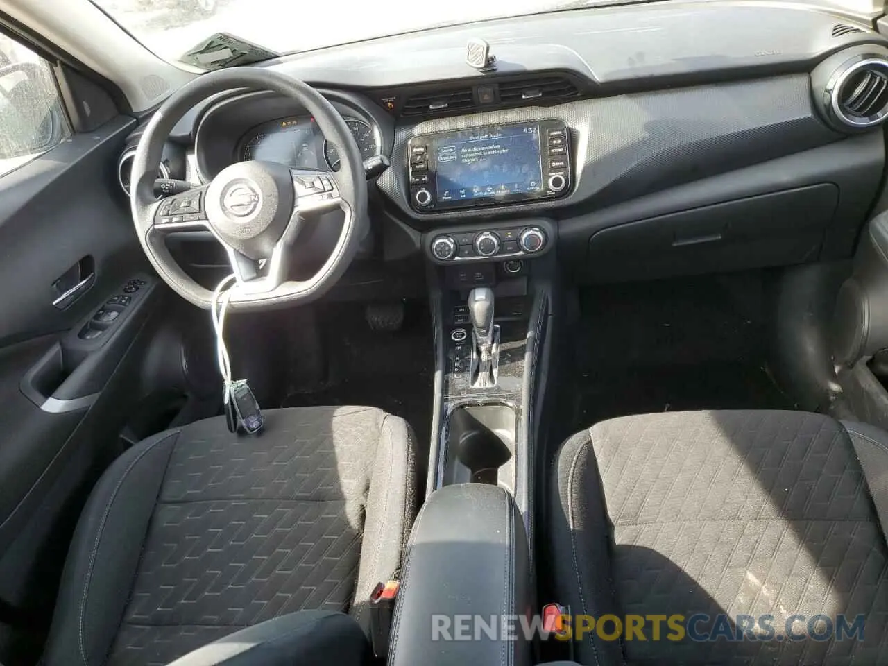 8 Photograph of a damaged car 3N1CP5CVXRL483738 NISSAN KICKS 2024