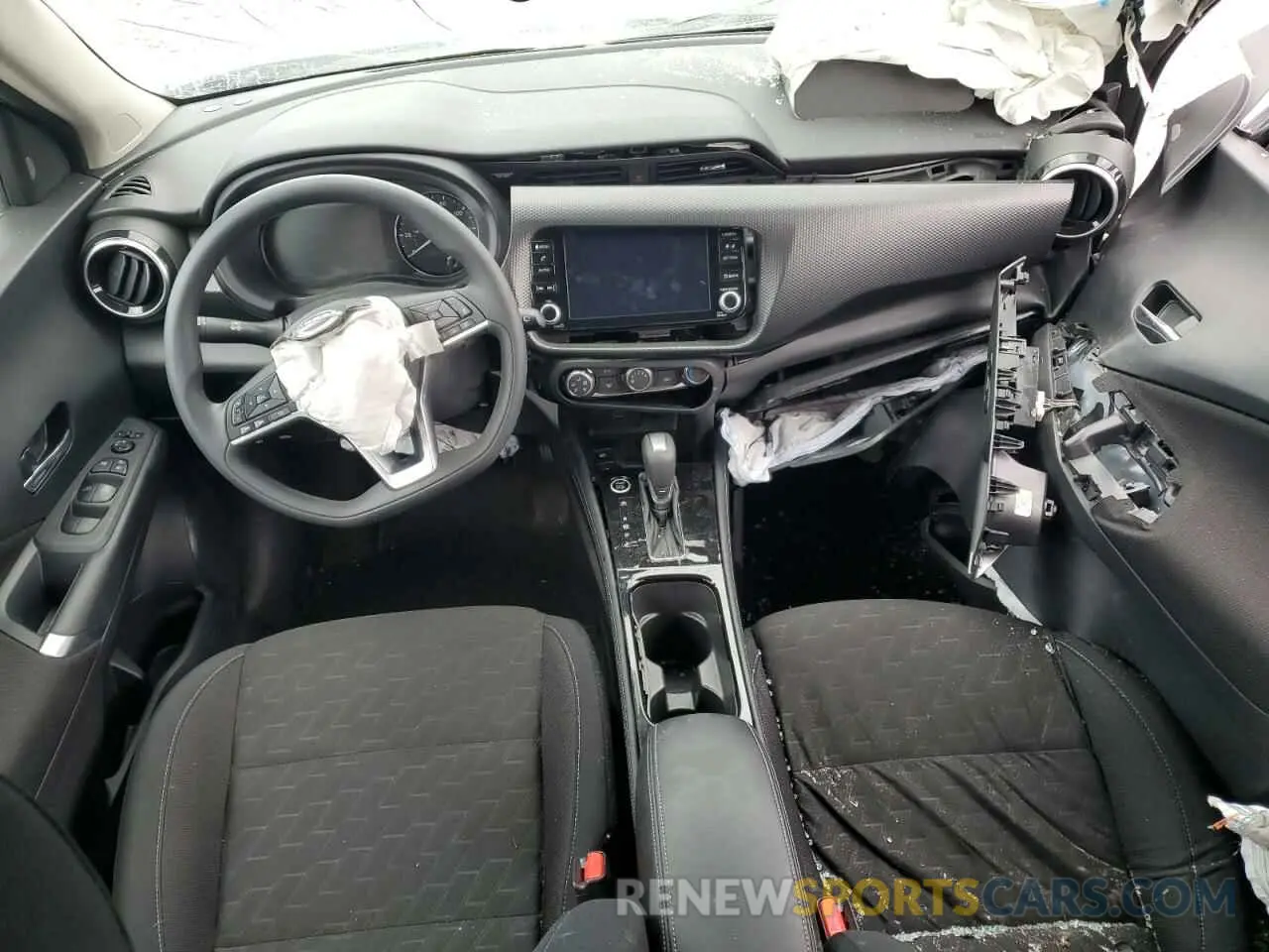 8 Photograph of a damaged car 3N1CP5CVXRL520819 NISSAN KICKS 2024