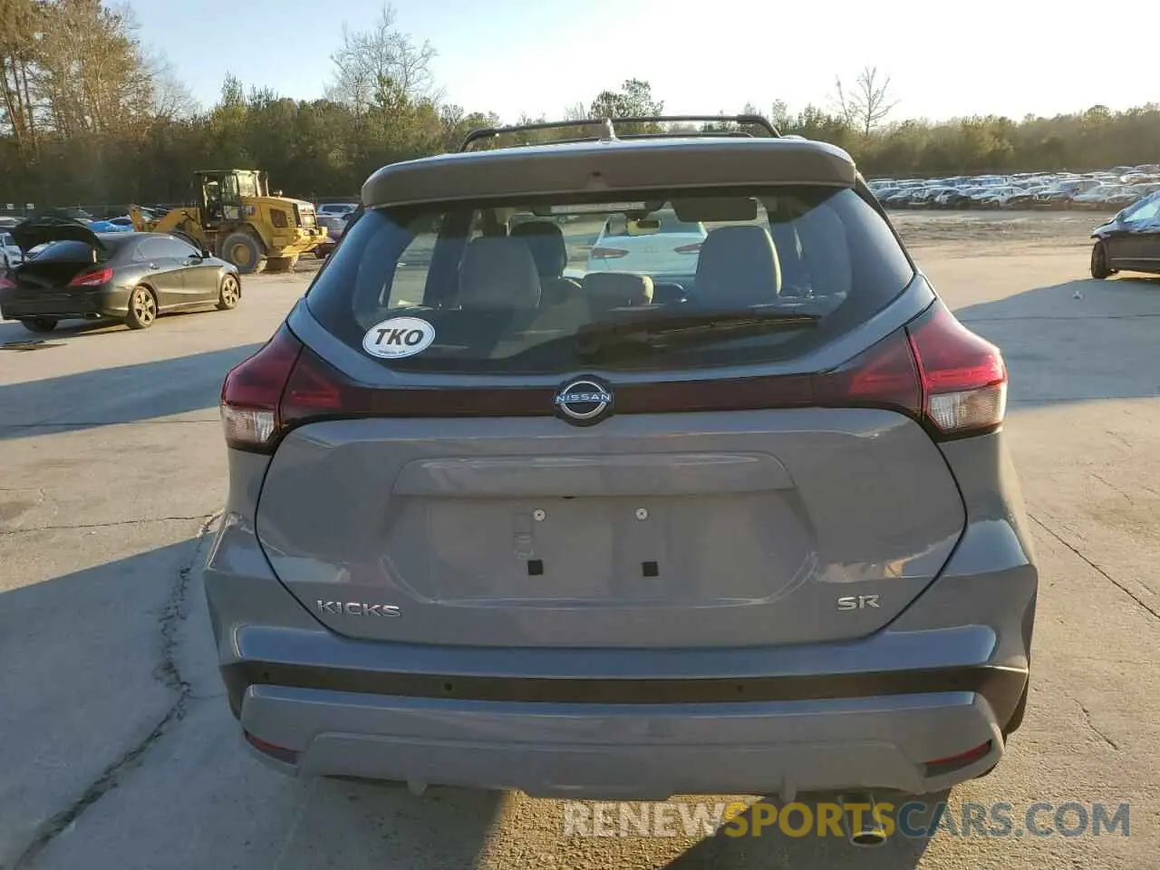 6 Photograph of a damaged car 3N1CP5DV0RL567419 NISSAN KICKS 2024