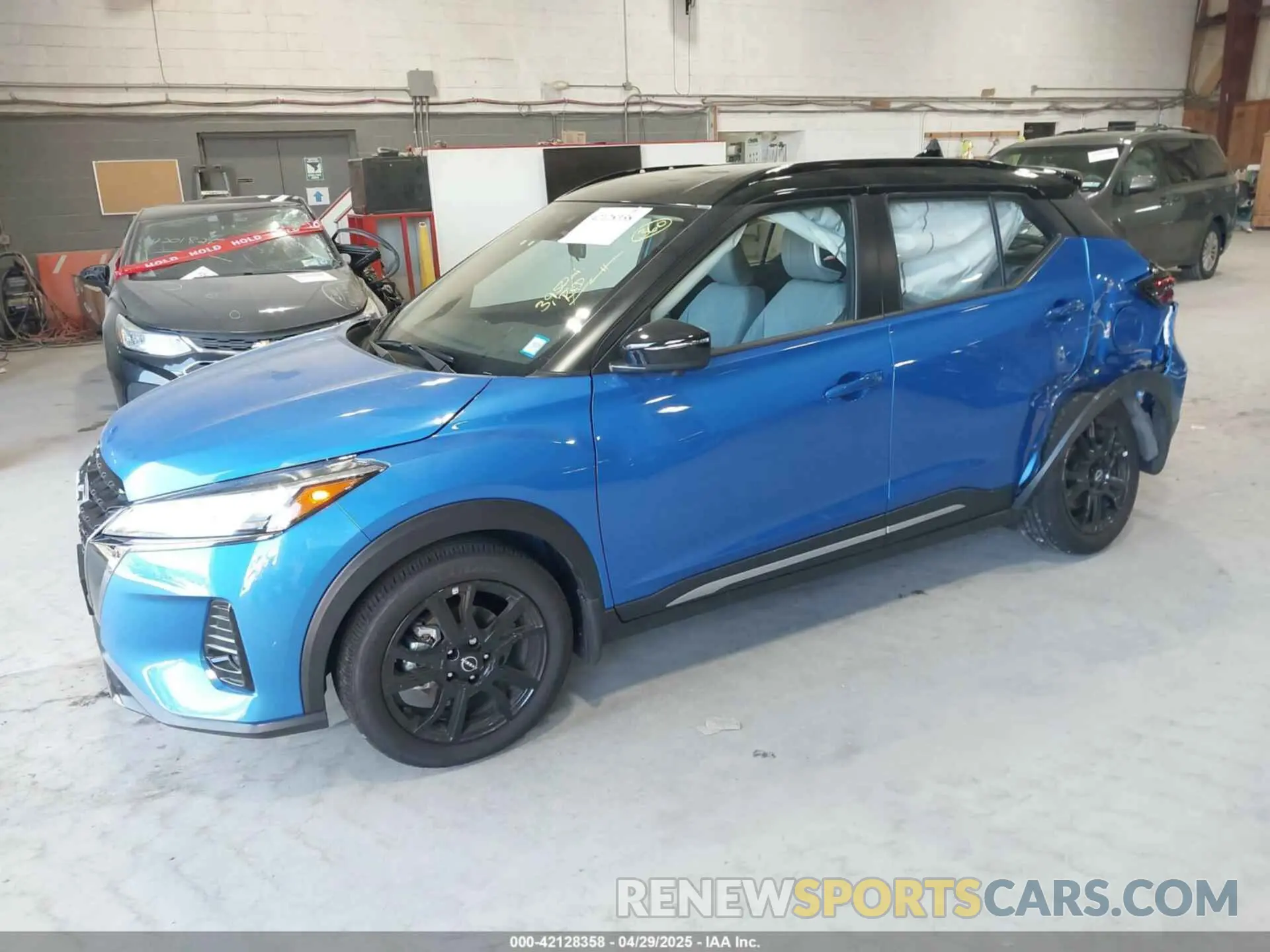2 Photograph of a damaged car 3N1CP5DV0RL567775 NISSAN KICKS 2024