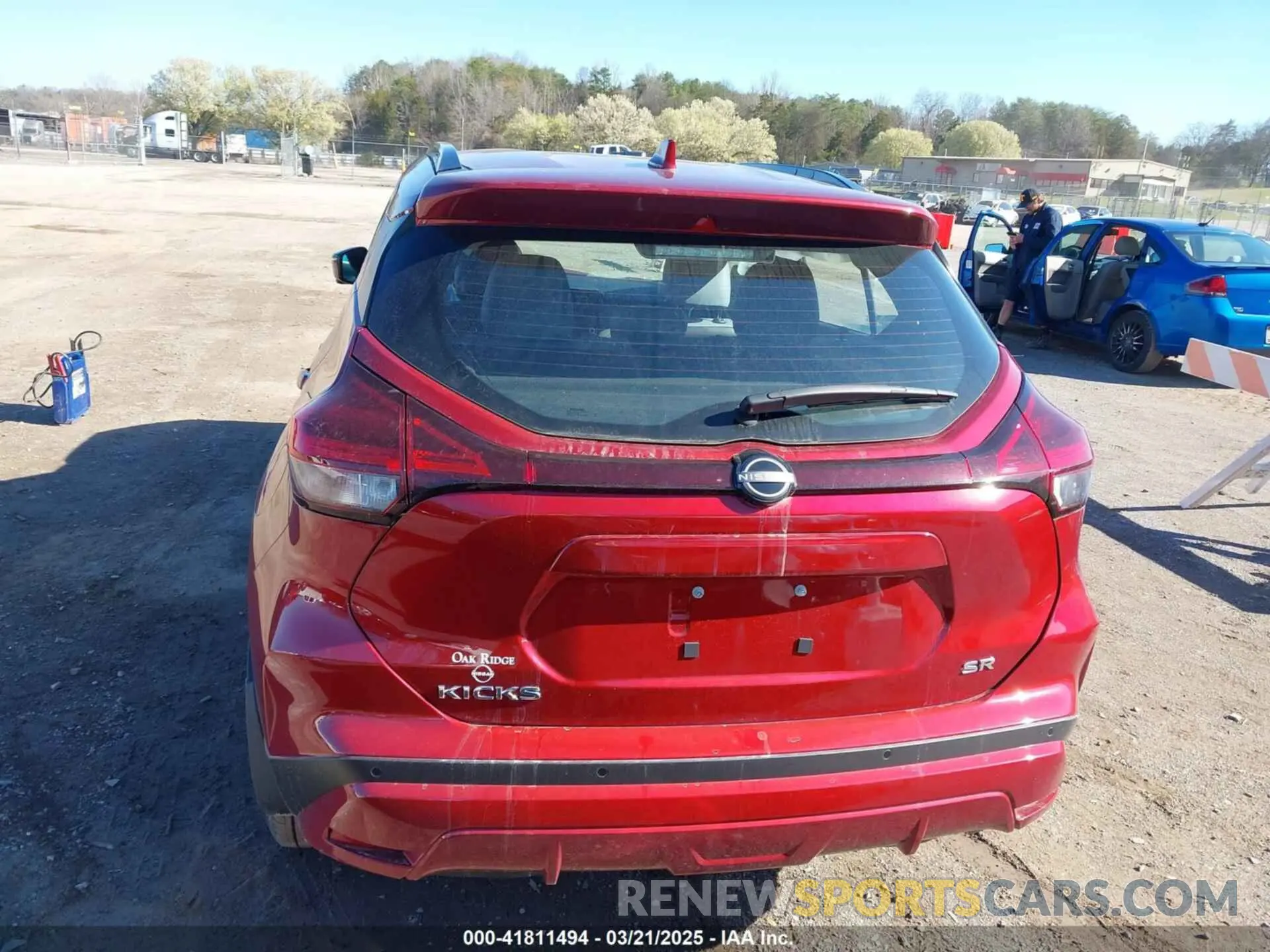16 Photograph of a damaged car 3N1CP5DV1RL560916 NISSAN KICKS 2024