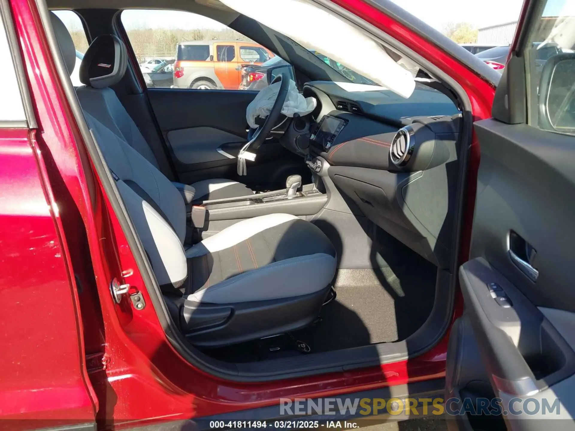 5 Photograph of a damaged car 3N1CP5DV1RL560916 NISSAN KICKS 2024