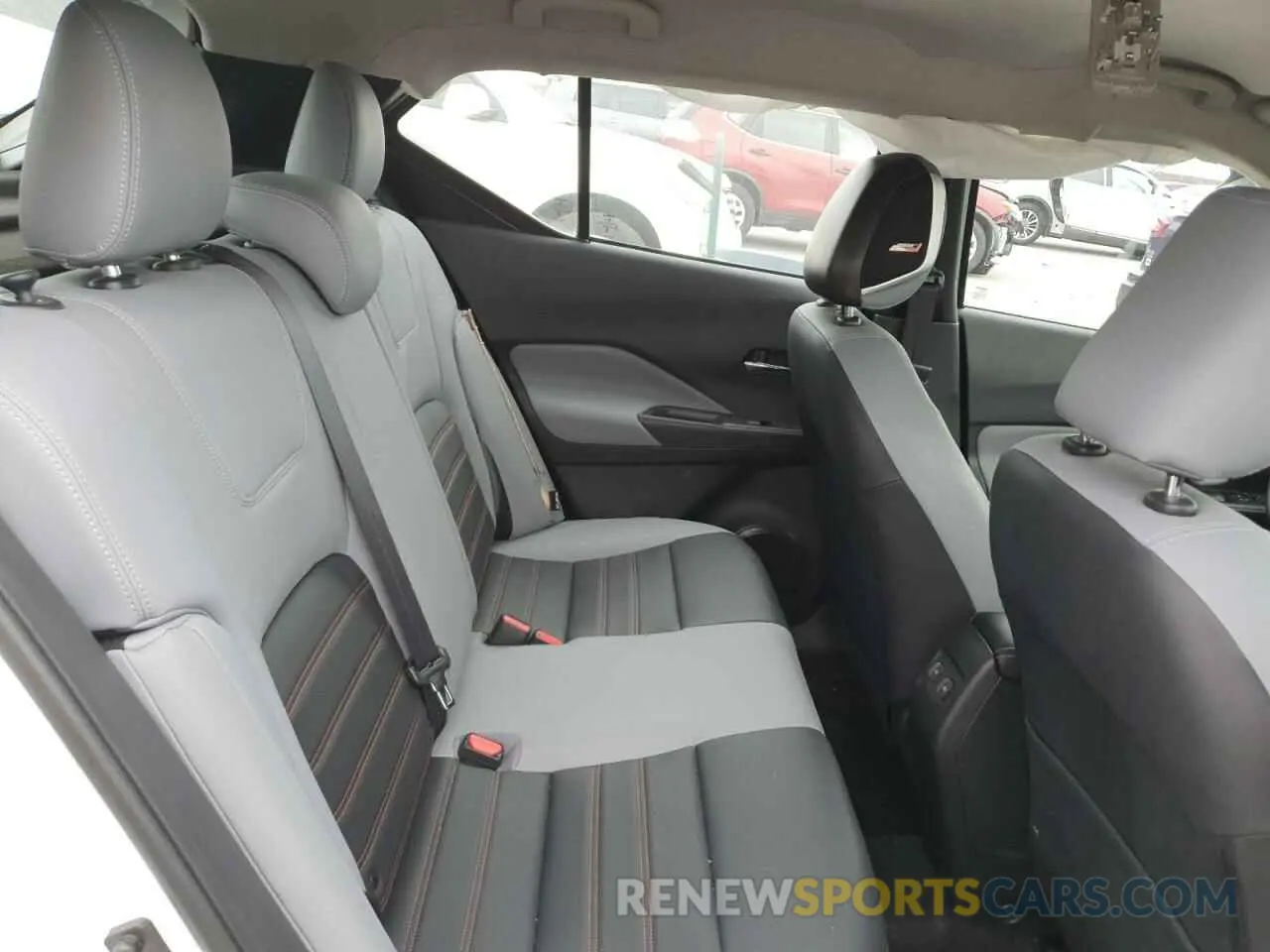 10 Photograph of a damaged car 3N1CP5DV2RL490973 NISSAN KICKS 2024