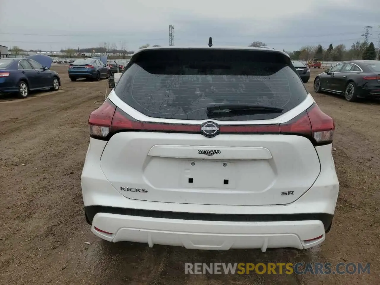 6 Photograph of a damaged car 3N1CP5DV2RL497695 NISSAN KICKS 2024