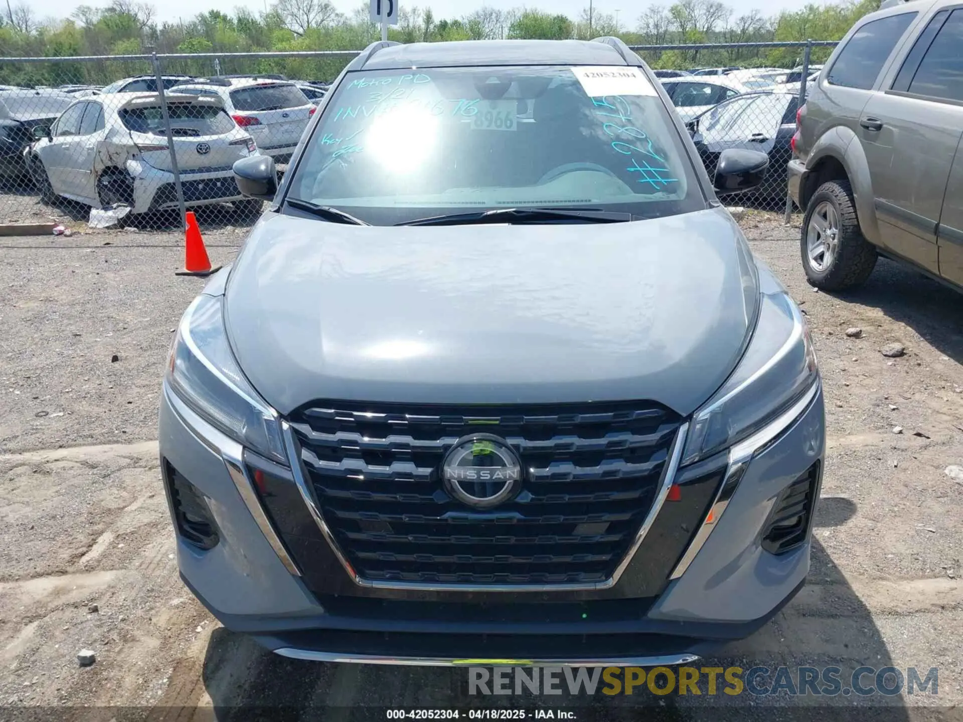 13 Photograph of a damaged car 3N1CP5DV2RL502815 NISSAN KICKS 2024