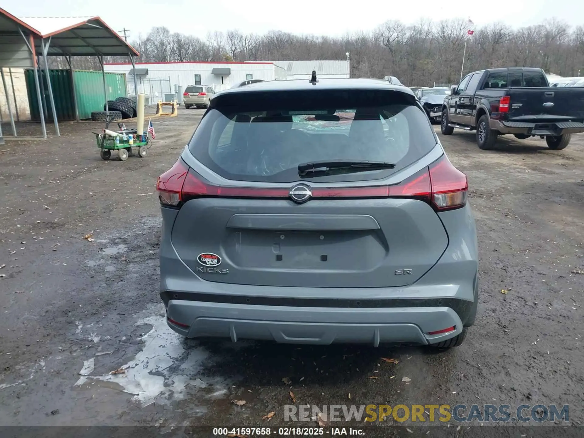 16 Photograph of a damaged car 3N1CP5DV2RL556812 NISSAN KICKS 2024