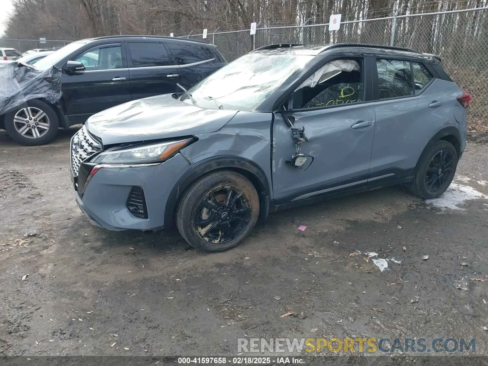 2 Photograph of a damaged car 3N1CP5DV2RL556812 NISSAN KICKS 2024
