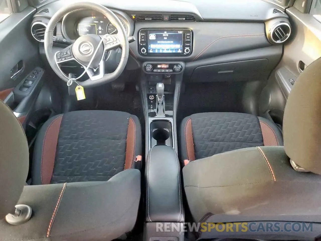 8 Photograph of a damaged car 3N1CP5DV2RL558317 NISSAN KICKS 2024