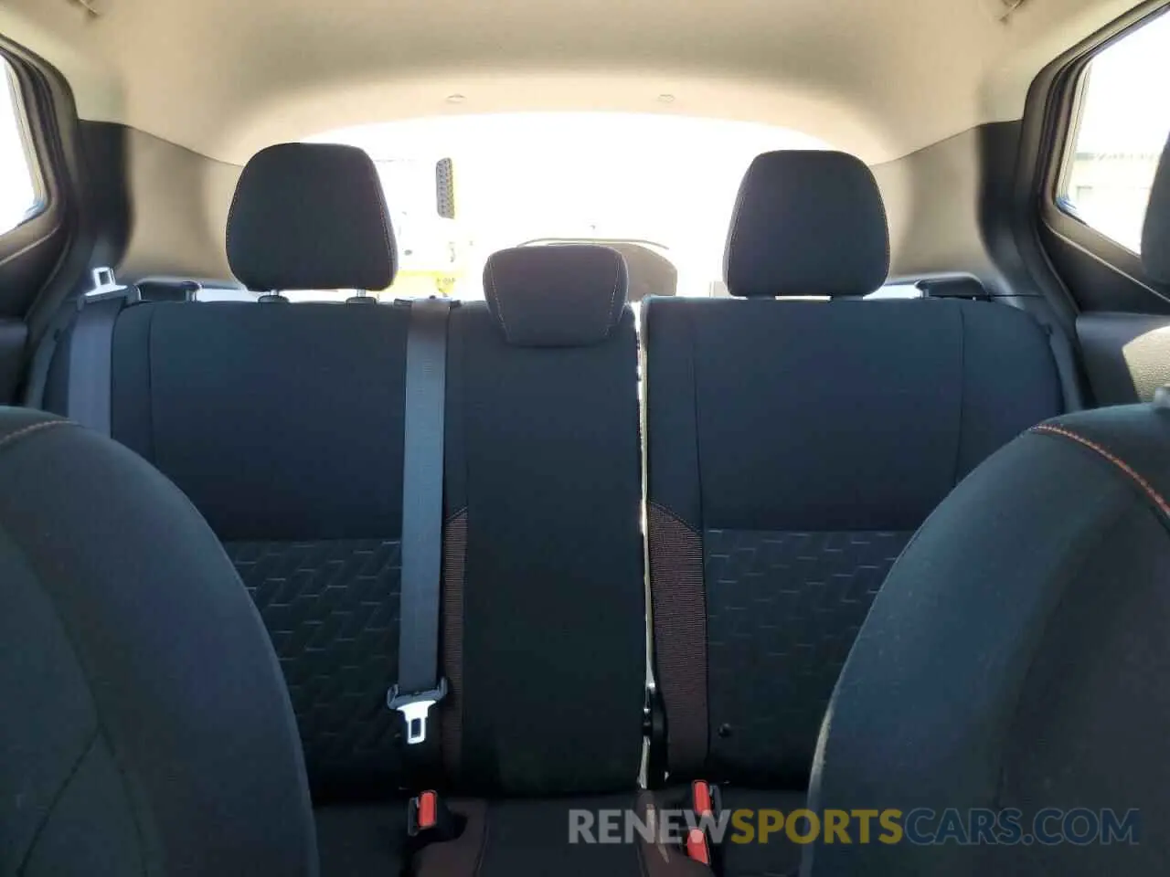 10 Photograph of a damaged car 3N1CP5DV2RL576168 NISSAN KICKS 2024
