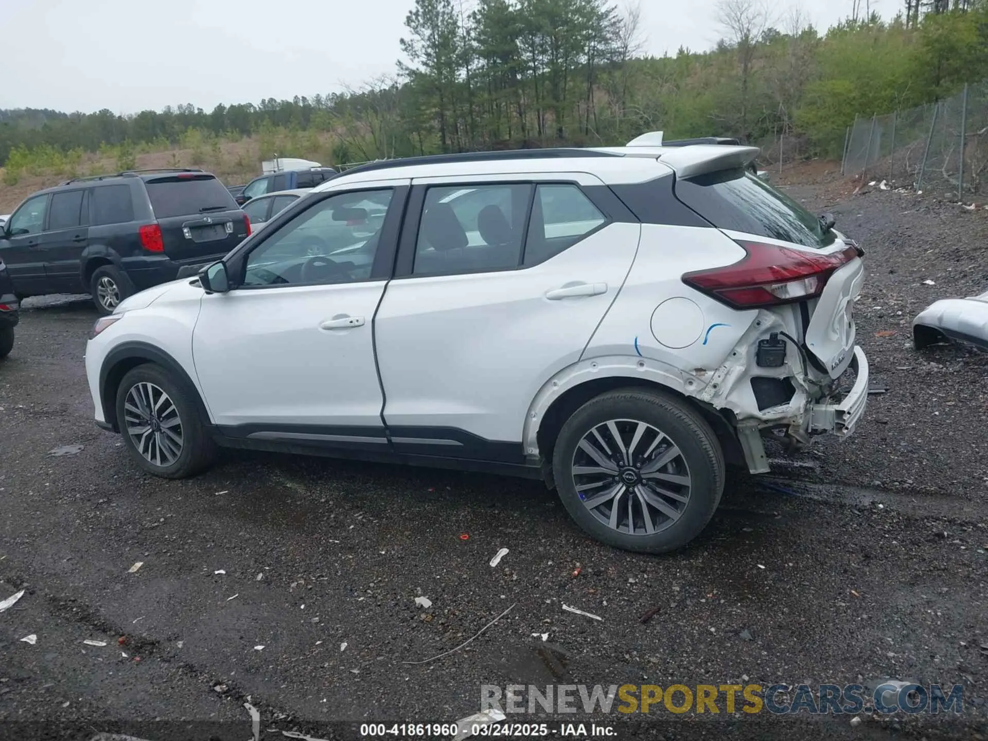 15 Photograph of a damaged car 3N1CP5DV3RL482106 NISSAN KICKS 2024