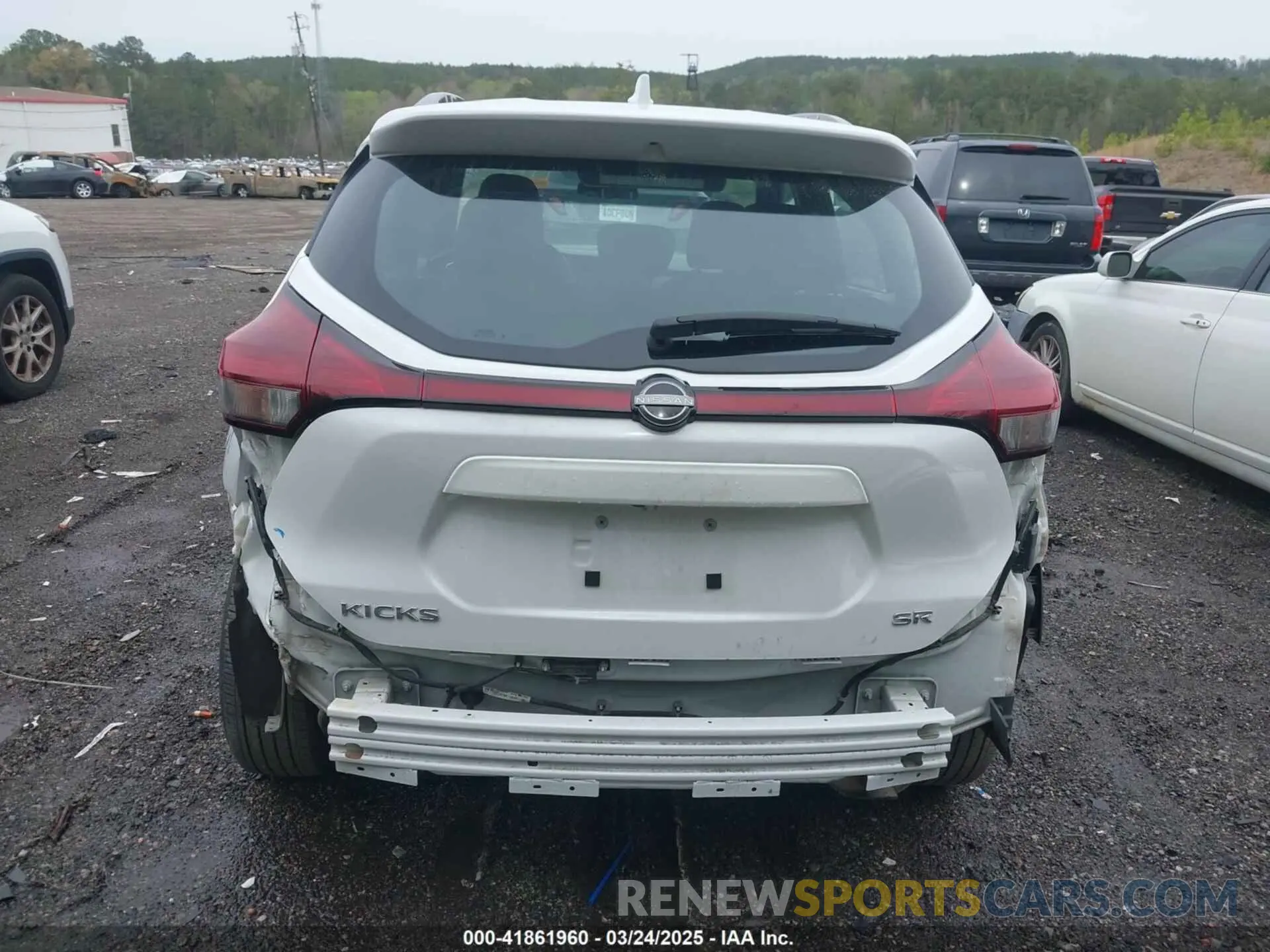 6 Photograph of a damaged car 3N1CP5DV3RL482106 NISSAN KICKS 2024