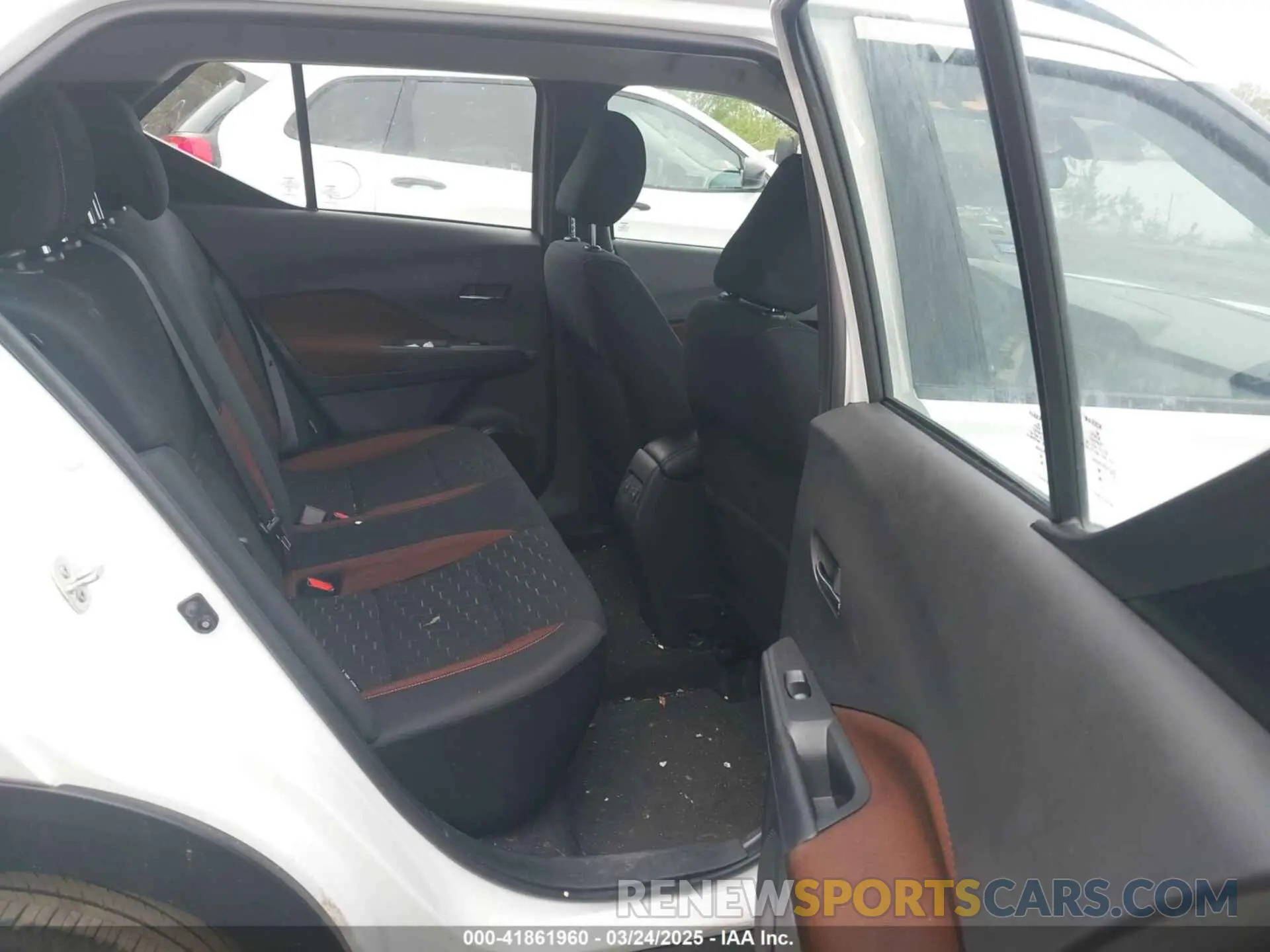 8 Photograph of a damaged car 3N1CP5DV3RL482106 NISSAN KICKS 2024
