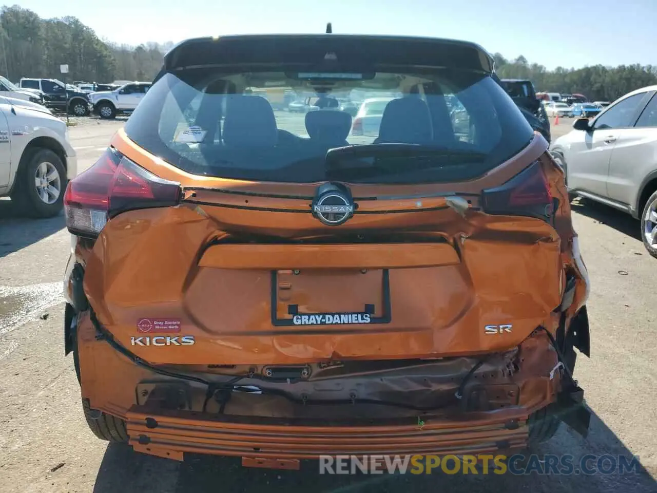 6 Photograph of a damaged car 3N1CP5DV3RL504024 NISSAN KICKS 2024