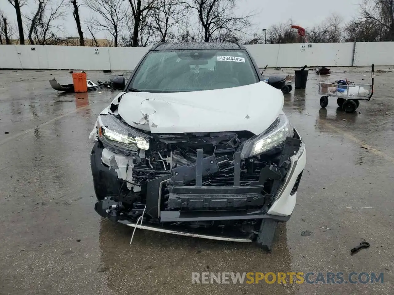 5 Photograph of a damaged car 3N1CP5DV3RL570699 NISSAN KICKS 2024