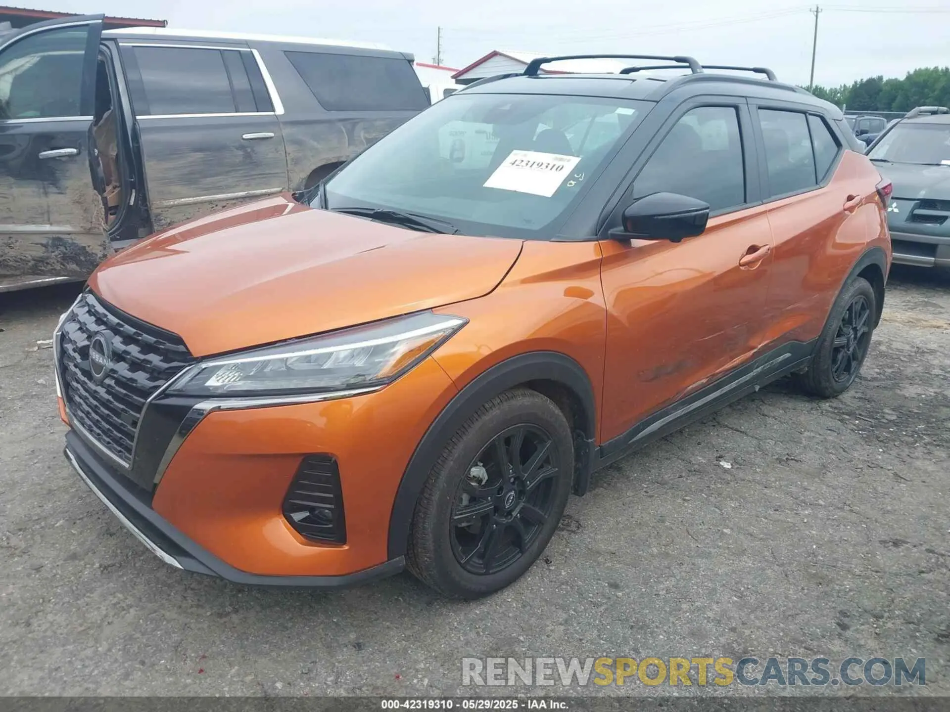 2 Photograph of a damaged car 3N1CP5DV4RL474483 NISSAN KICKS 2024