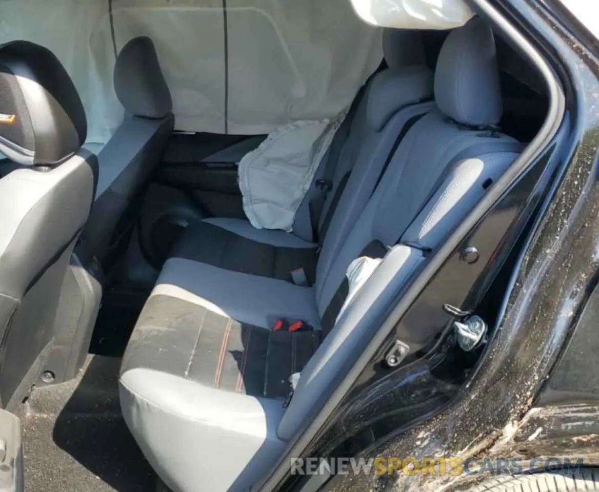 11 Photograph of a damaged car 3N1CP5DV4RL493616 NISSAN KICKS 2024