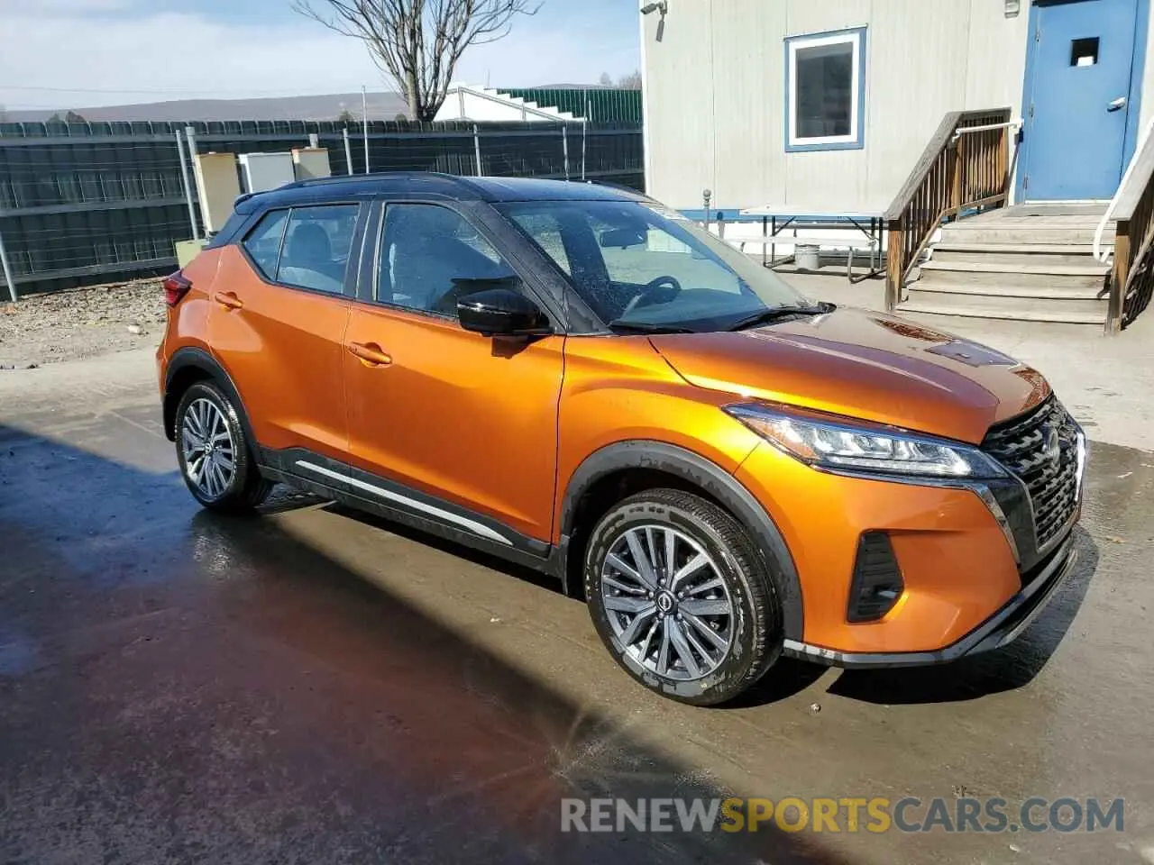 4 Photograph of a damaged car 3N1CP5DV4RL501584 NISSAN KICKS 2024