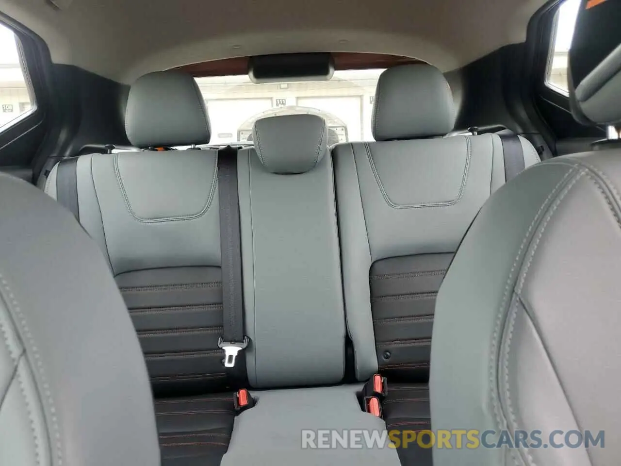 10 Photograph of a damaged car 3N1CP5DV4RL529580 NISSAN KICKS 2024