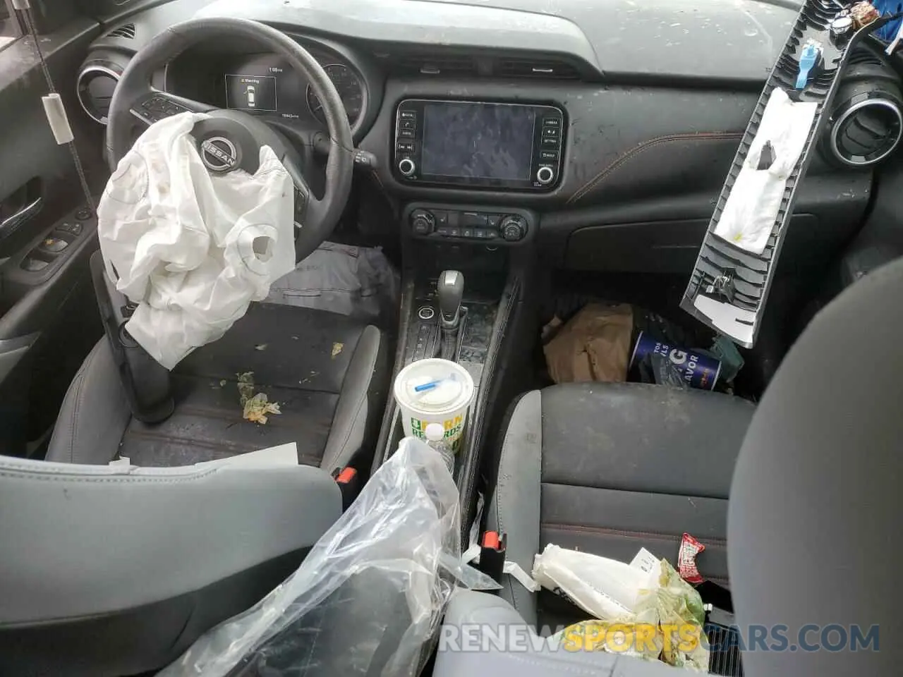 8 Photograph of a damaged car 3N1CP5DV4RL529983 NISSAN KICKS 2024
