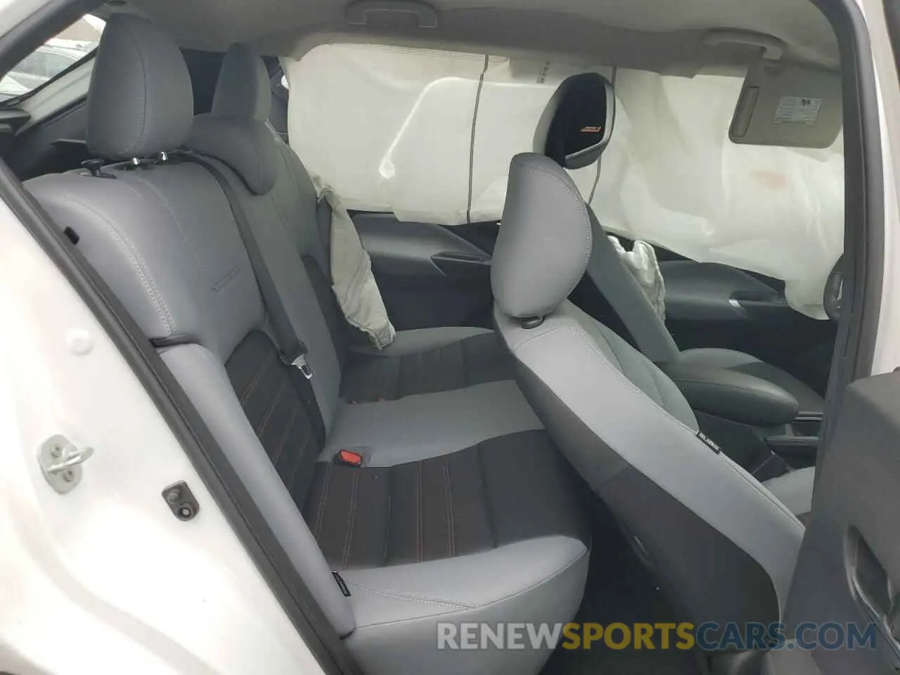 12 Photograph of a damaged car 3N1CP5DV5RL526932 NISSAN KICKS 2024