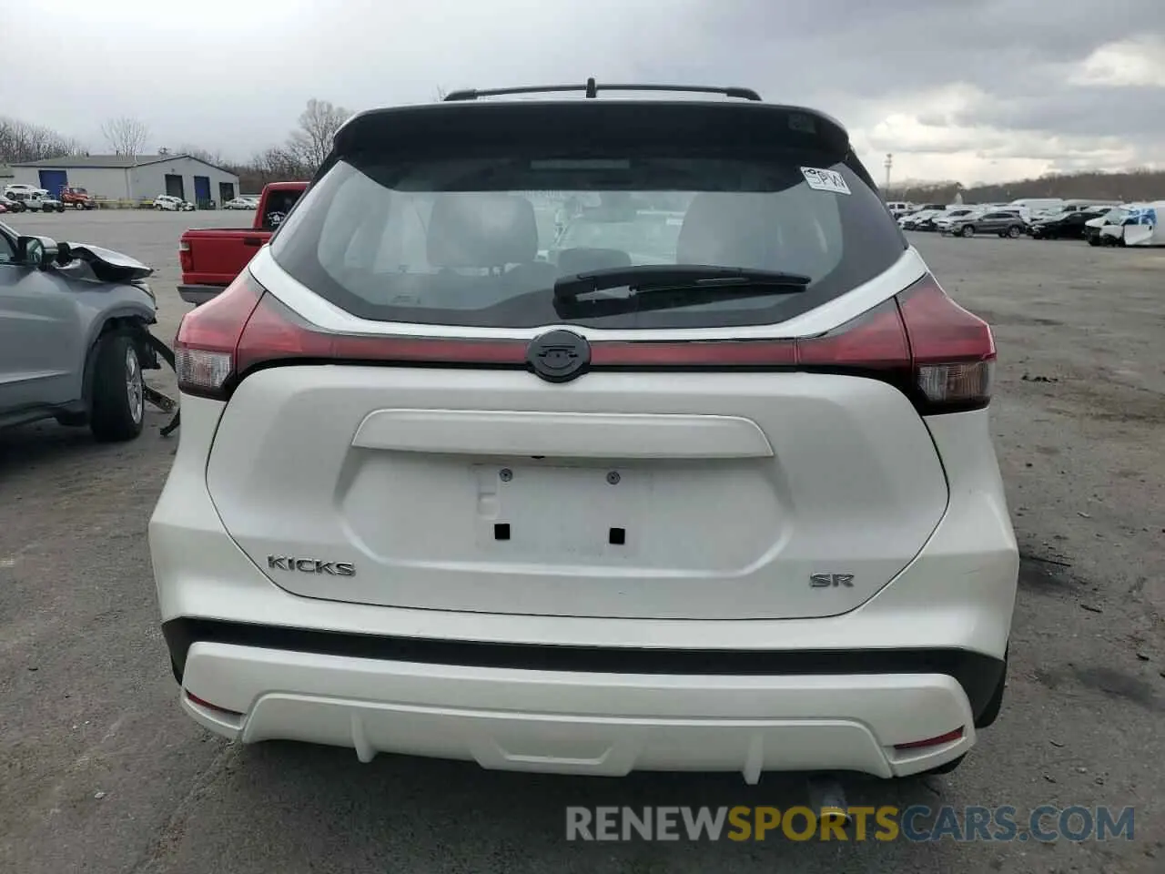 6 Photograph of a damaged car 3N1CP5DV5RL526932 NISSAN KICKS 2024