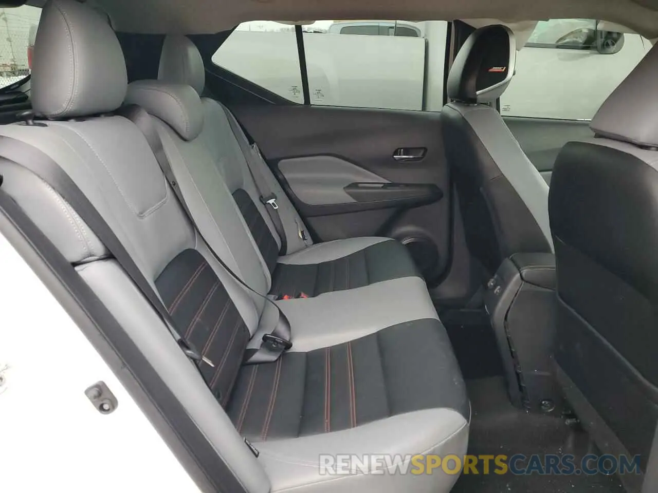 11 Photograph of a damaged car 3N1CP5DV6RL498249 NISSAN KICKS 2024