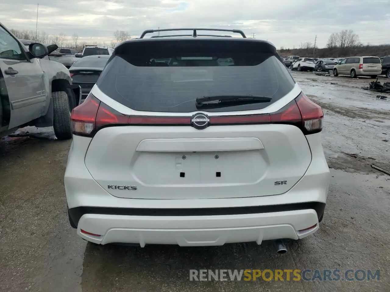6 Photograph of a damaged car 3N1CP5DV6RL498249 NISSAN KICKS 2024