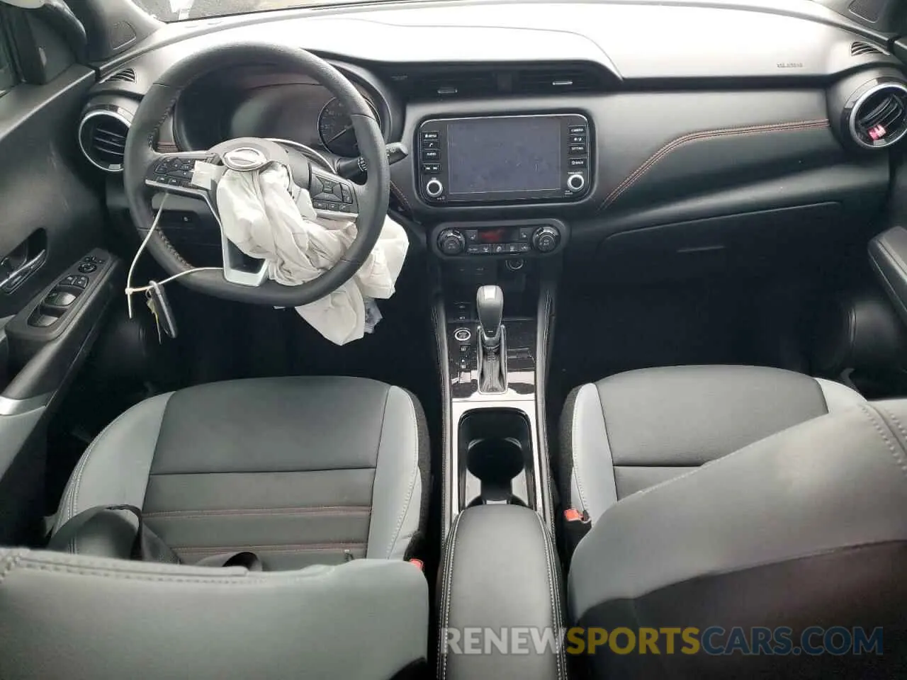 8 Photograph of a damaged car 3N1CP5DV6RL498249 NISSAN KICKS 2024