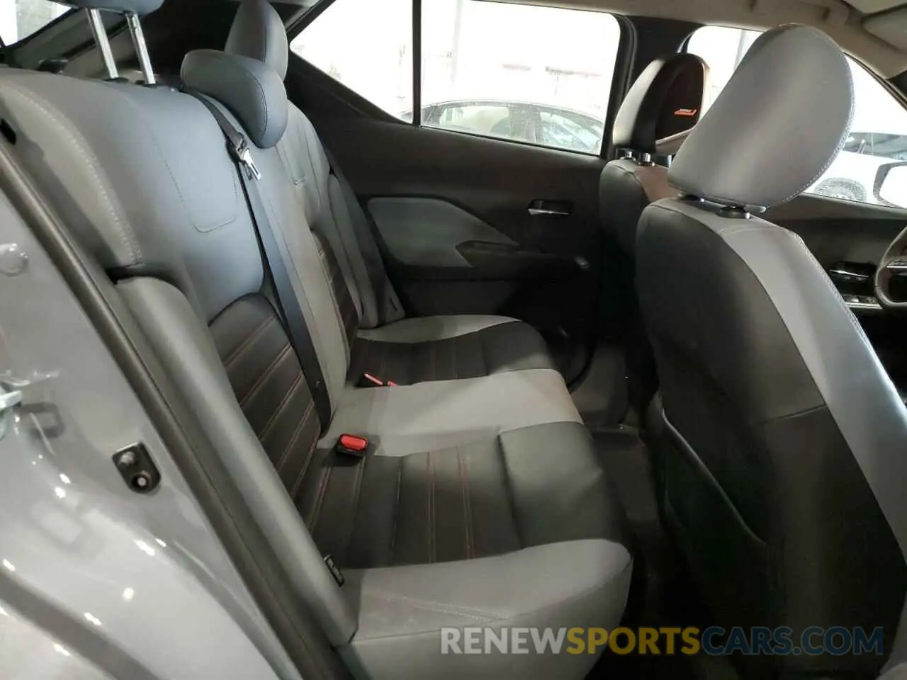 11 Photograph of a damaged car 3N1CP5DV6RL518483 NISSAN KICKS 2024