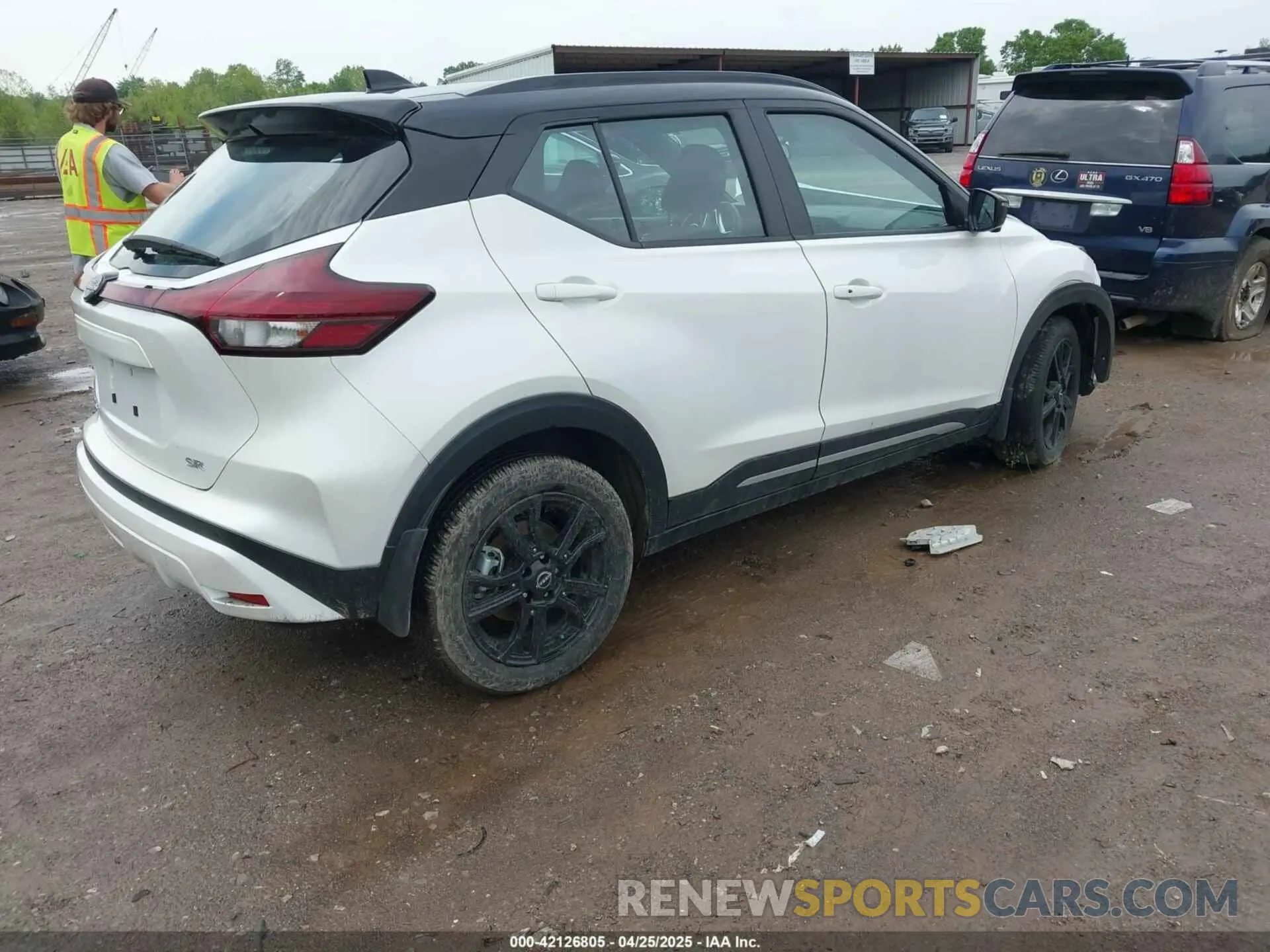 4 Photograph of a damaged car 3N1CP5DV7RL489821 NISSAN KICKS 2024