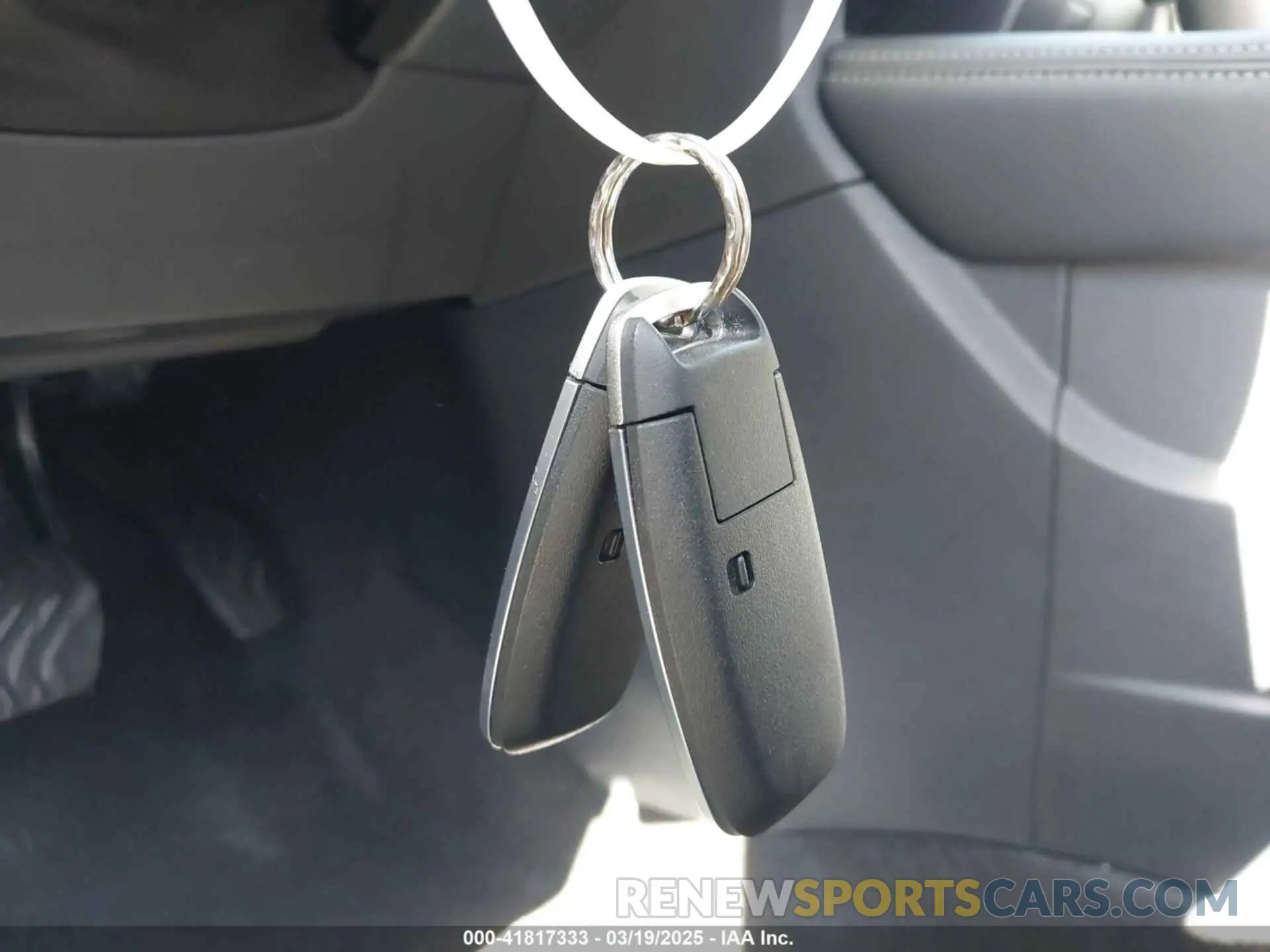 11 Photograph of a damaged car 3N1CP5DV7RL490435 NISSAN KICKS 2024