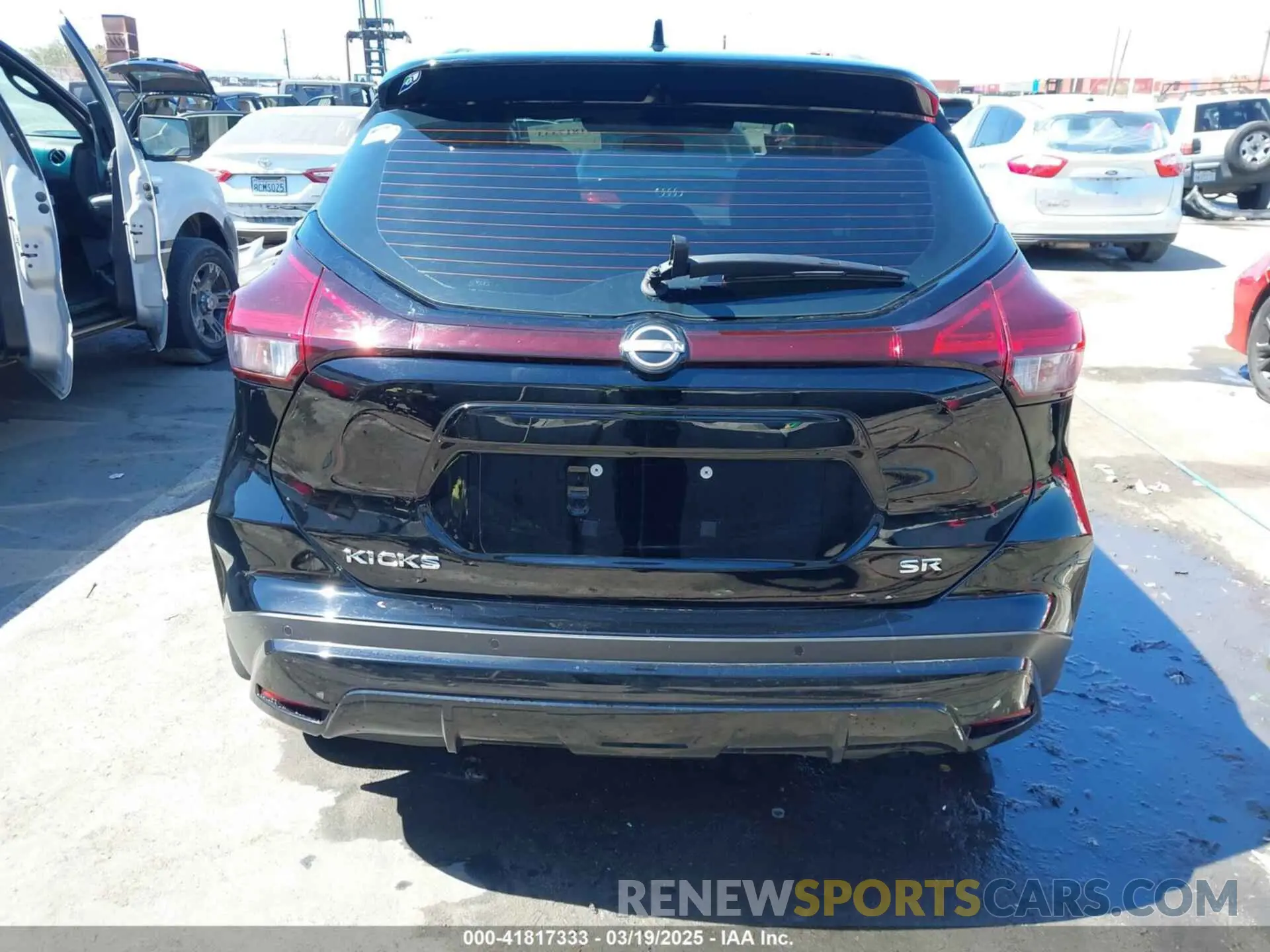 16 Photograph of a damaged car 3N1CP5DV7RL490435 NISSAN KICKS 2024
