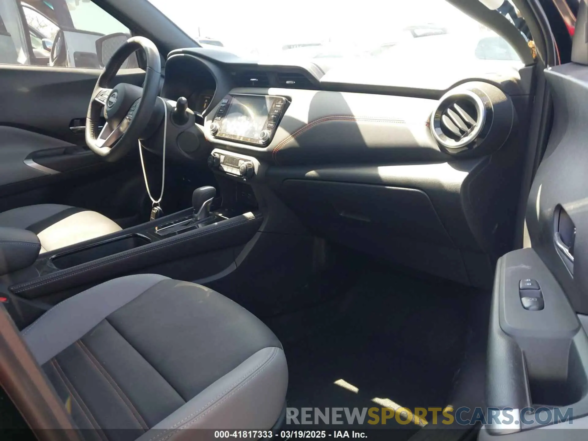 5 Photograph of a damaged car 3N1CP5DV7RL490435 NISSAN KICKS 2024