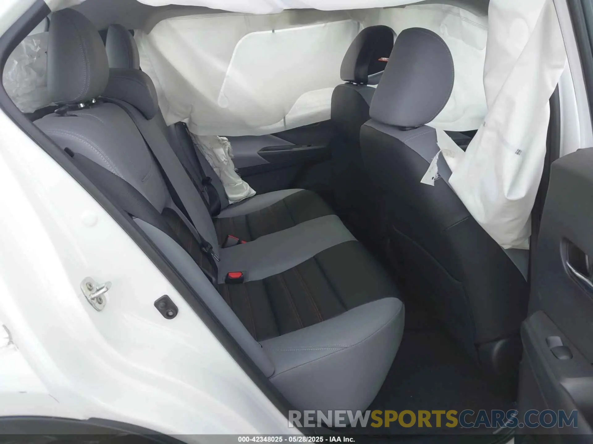 8 Photograph of a damaged car 3N1CP5DV7RL558037 NISSAN KICKS 2024