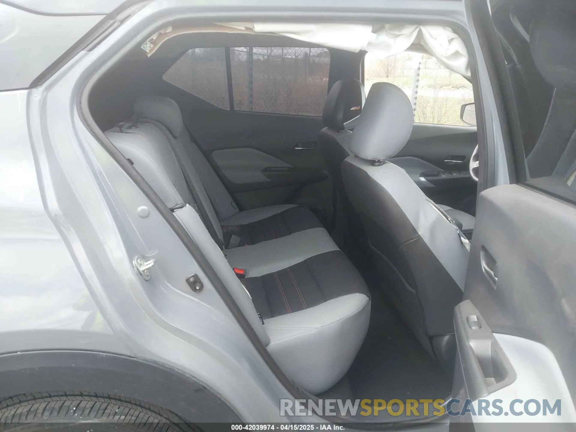 8 Photograph of a damaged car 3N1CP5DV8RL475135 NISSAN KICKS 2024