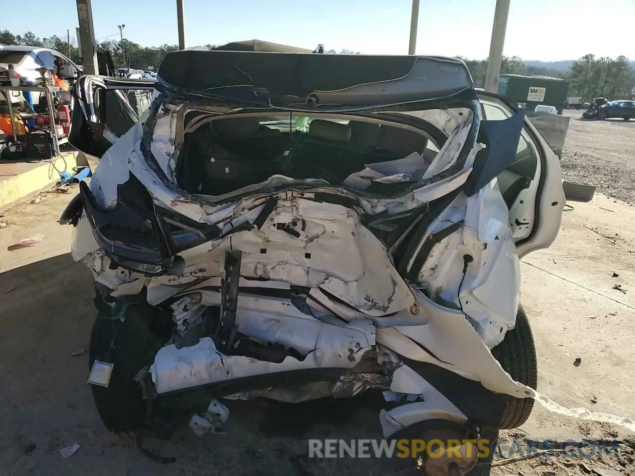 6 Photograph of a damaged car 3N1CP5DV8RL484062 NISSAN KICKS 2024