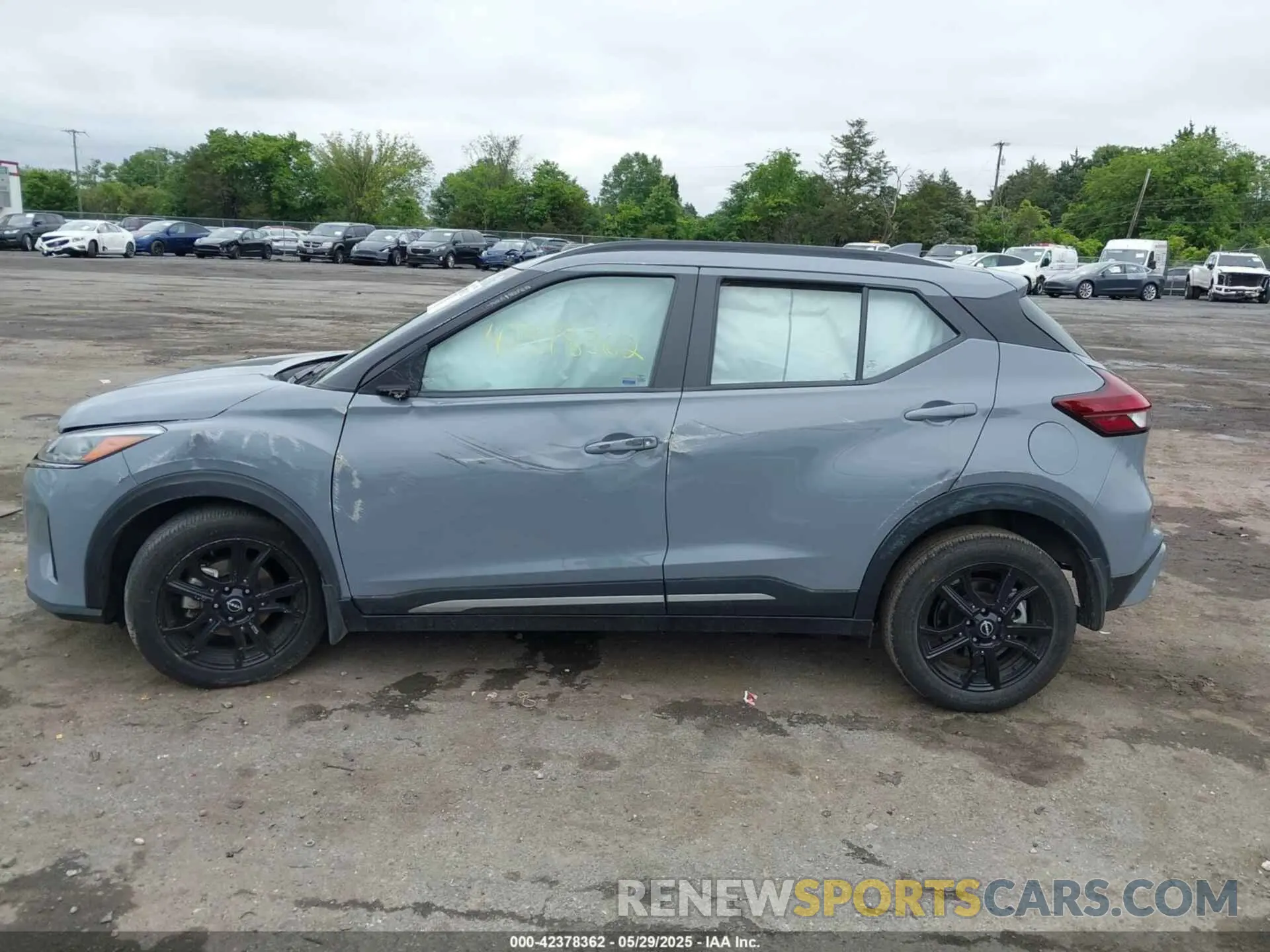 15 Photograph of a damaged car 3N1CP5DV9RL473362 NISSAN KICKS 2024