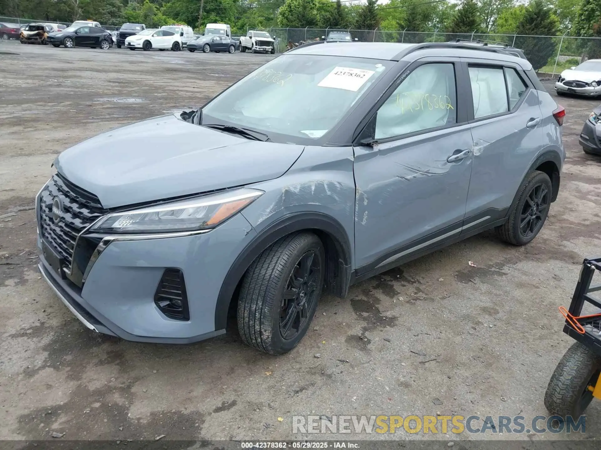 2 Photograph of a damaged car 3N1CP5DV9RL473362 NISSAN KICKS 2024