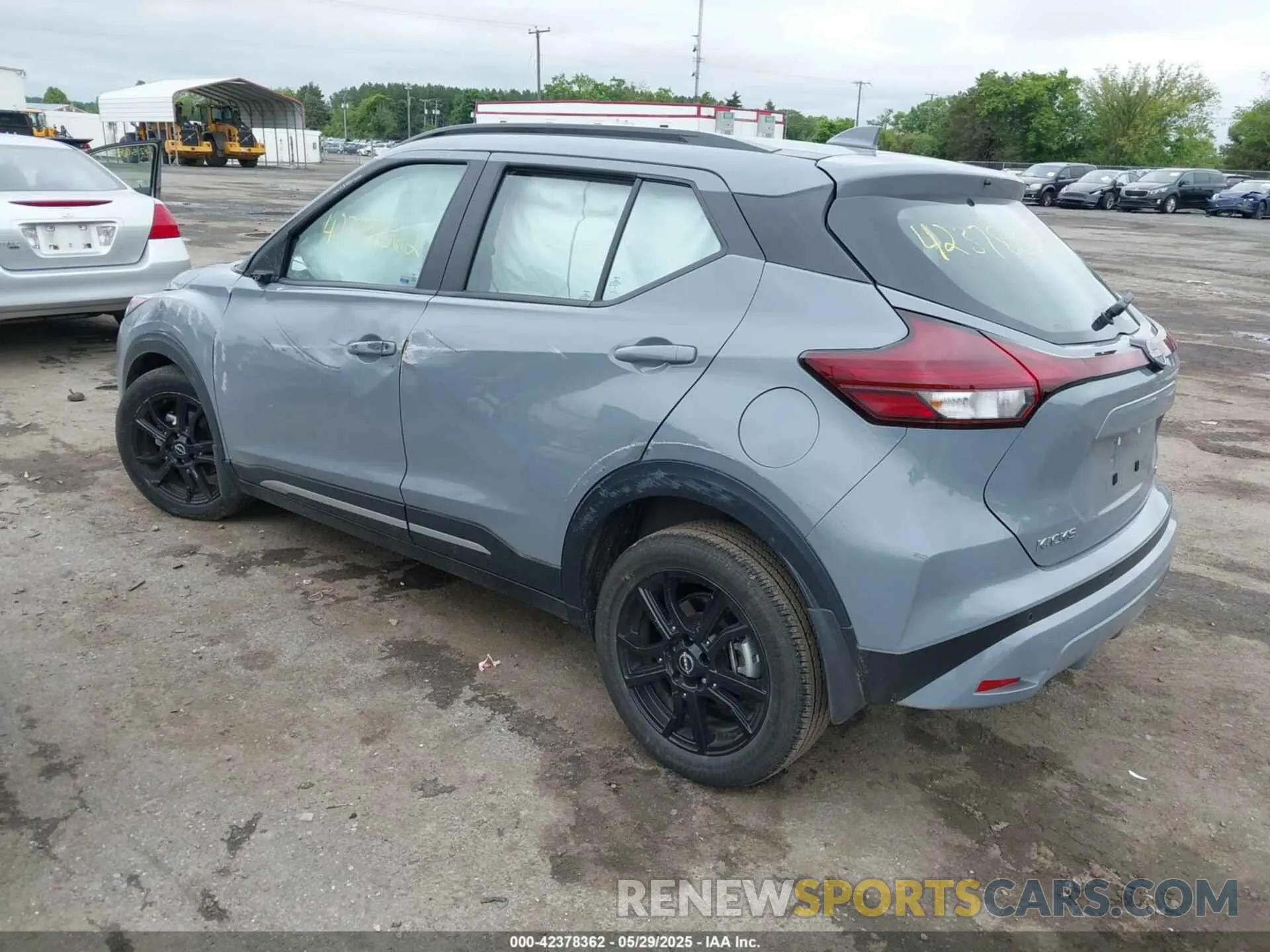 3 Photograph of a damaged car 3N1CP5DV9RL473362 NISSAN KICKS 2024