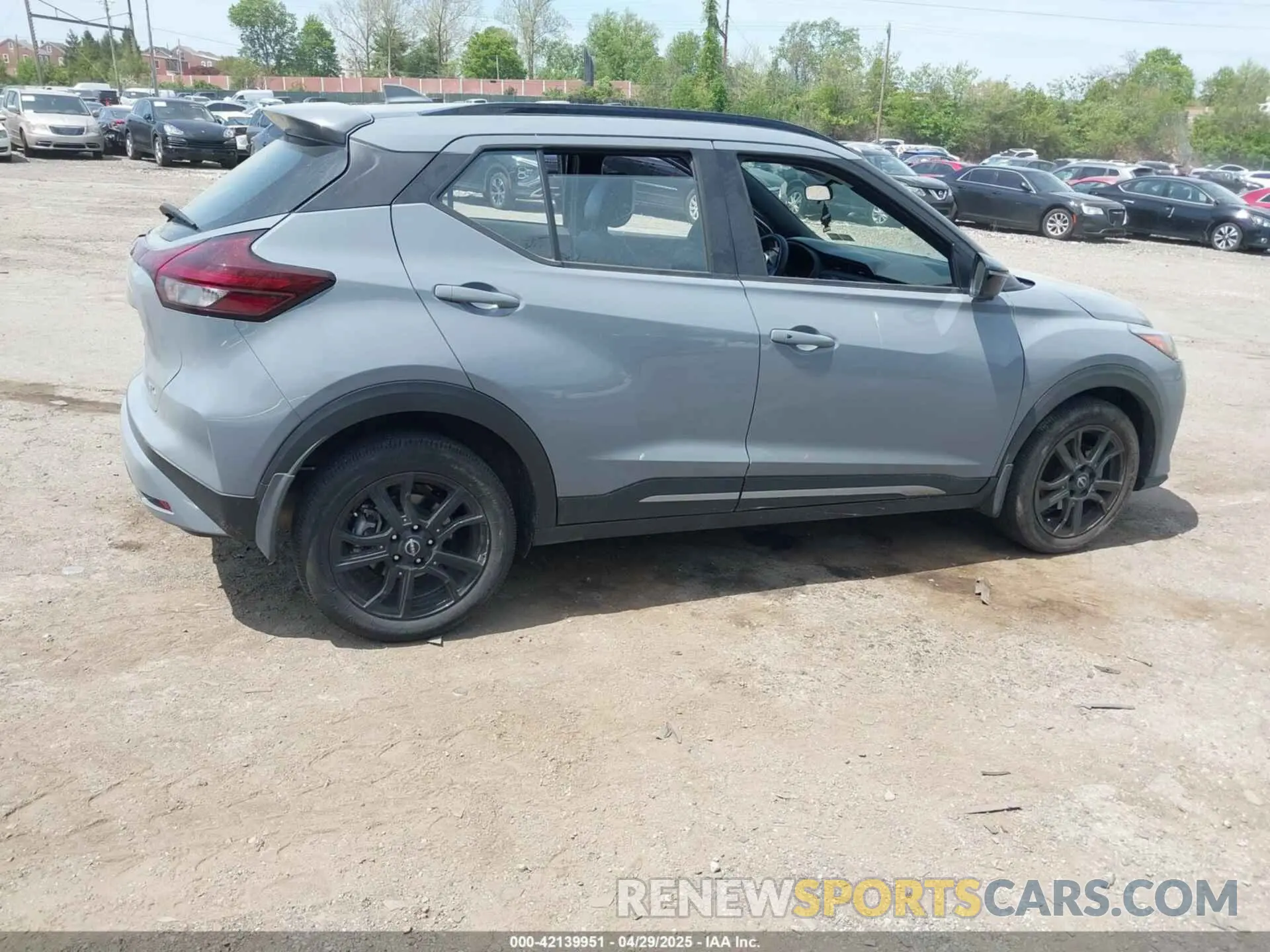 4 Photograph of a damaged car 3N1CP5DV9RL494244 NISSAN KICKS 2024