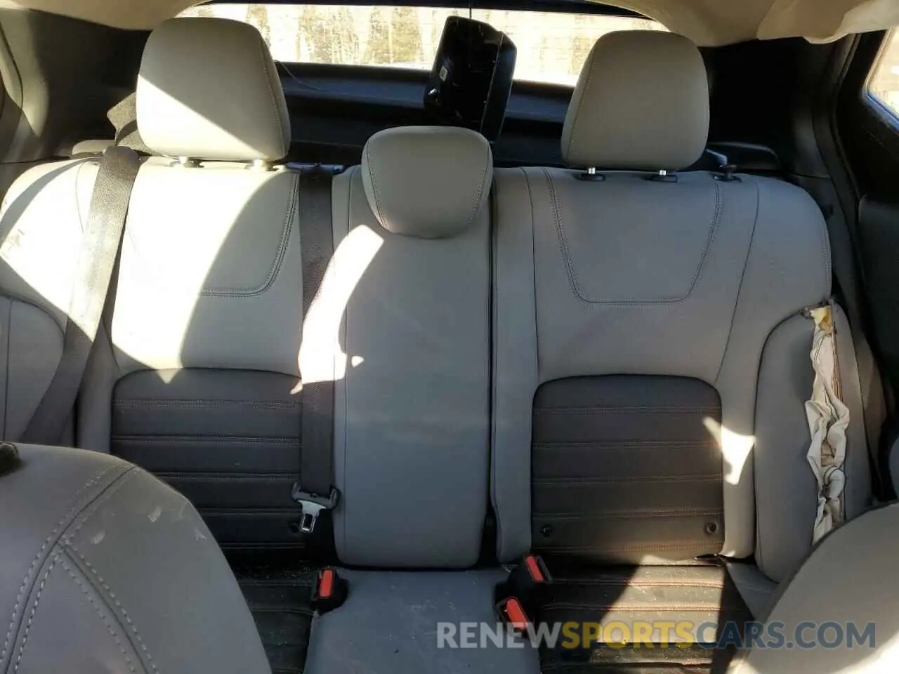 10 Photograph of a damaged car 3N1CP5DV9RL564793 NISSAN KICKS 2024