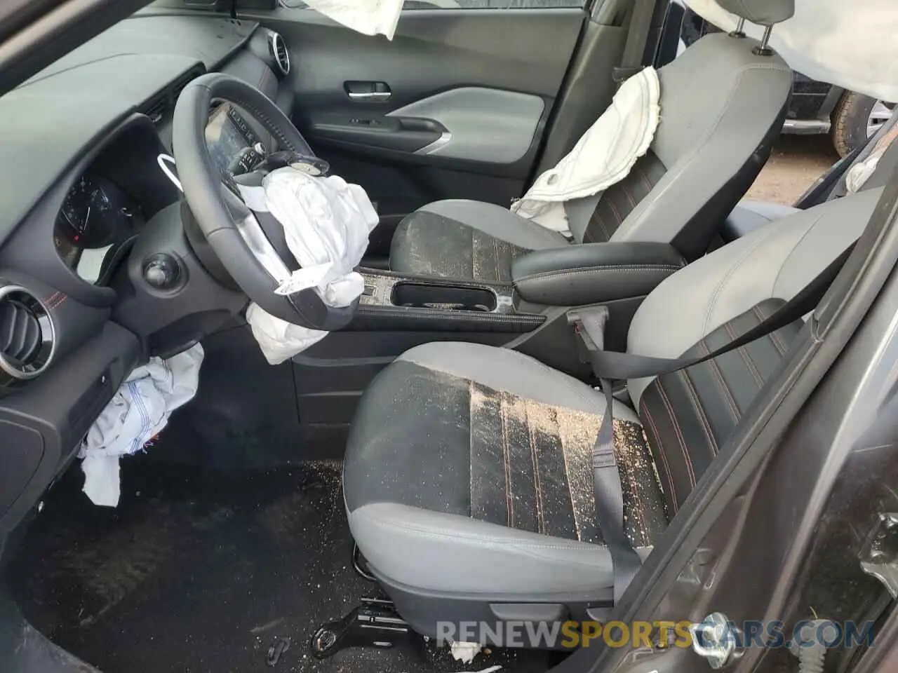 7 Photograph of a damaged car 3N1CP5DVXRL483141 NISSAN KICKS 2024