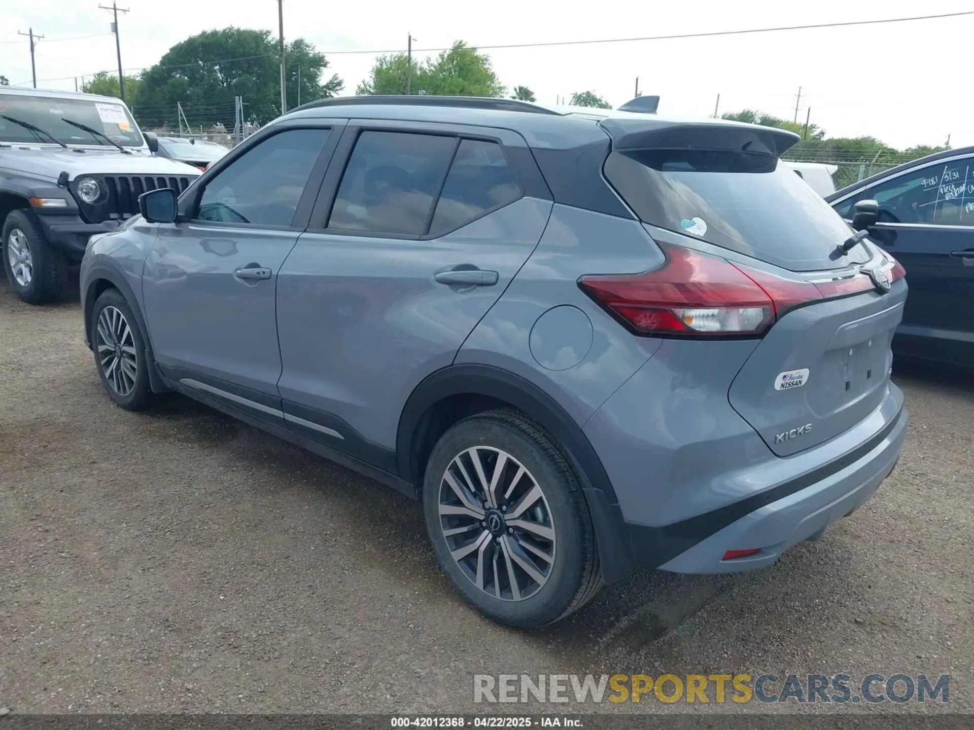 3 Photograph of a damaged car 3N1CP5DVXRL501122 NISSAN KICKS 2024