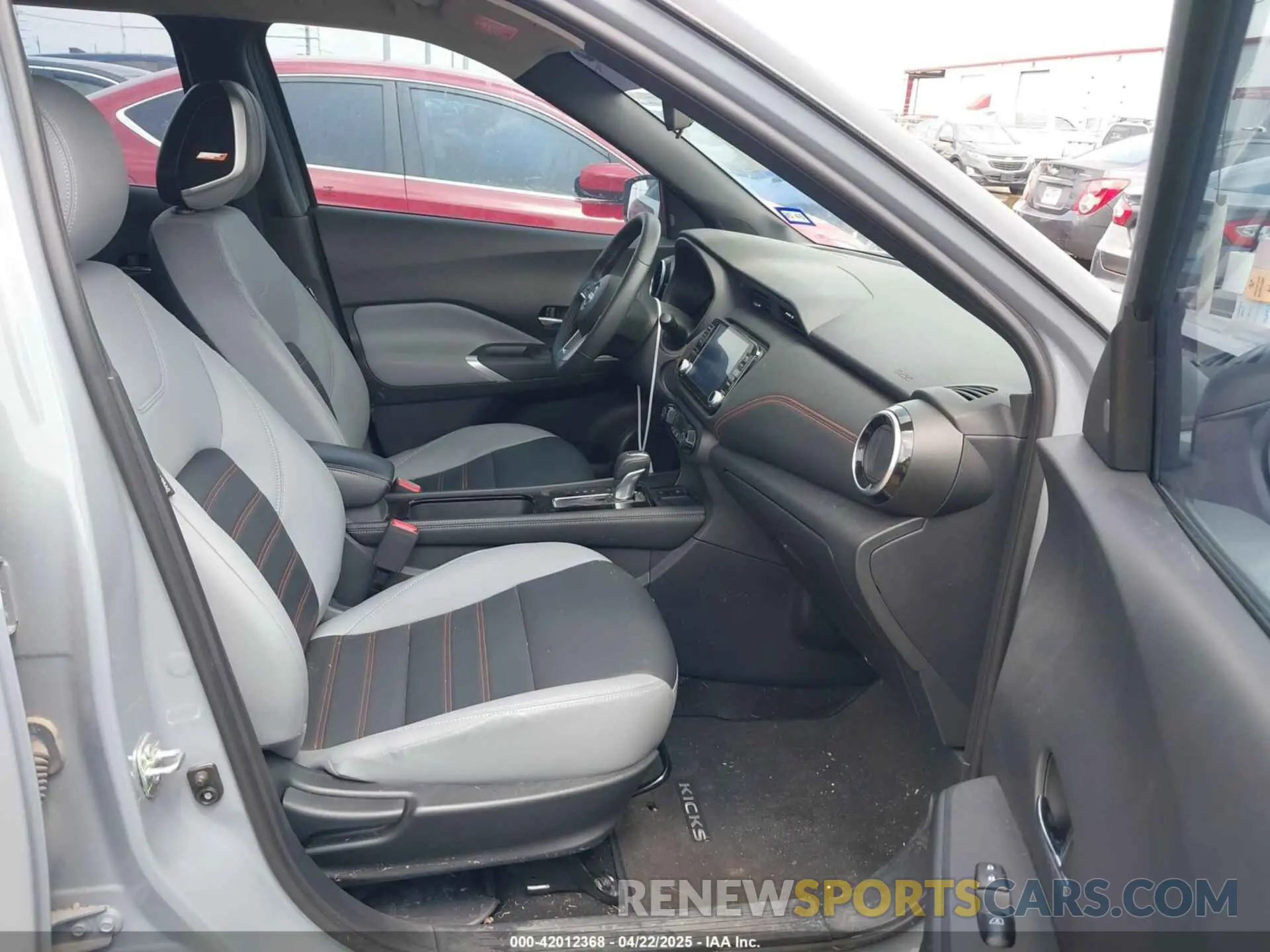 5 Photograph of a damaged car 3N1CP5DVXRL501122 NISSAN KICKS 2024