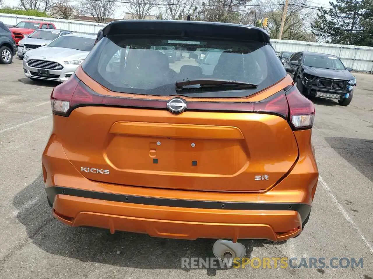 6 Photograph of a damaged car 3N1CP5DVXRL562406 NISSAN KICKS 2024