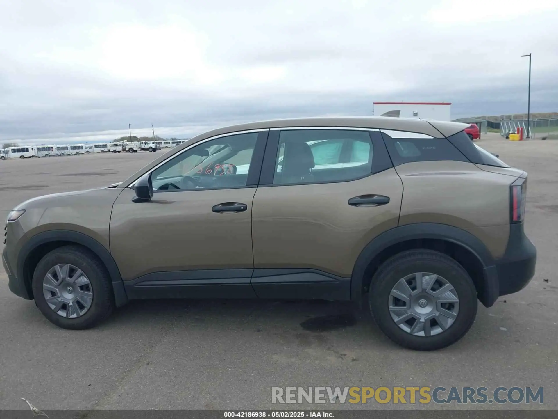 14 Photograph of a damaged car 3N8AP6BA0SL305890 NISSAN KICKS 2025