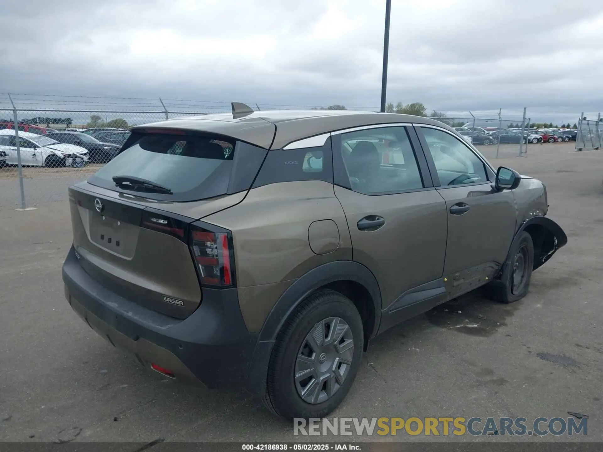 4 Photograph of a damaged car 3N8AP6BA0SL305890 NISSAN KICKS 2025